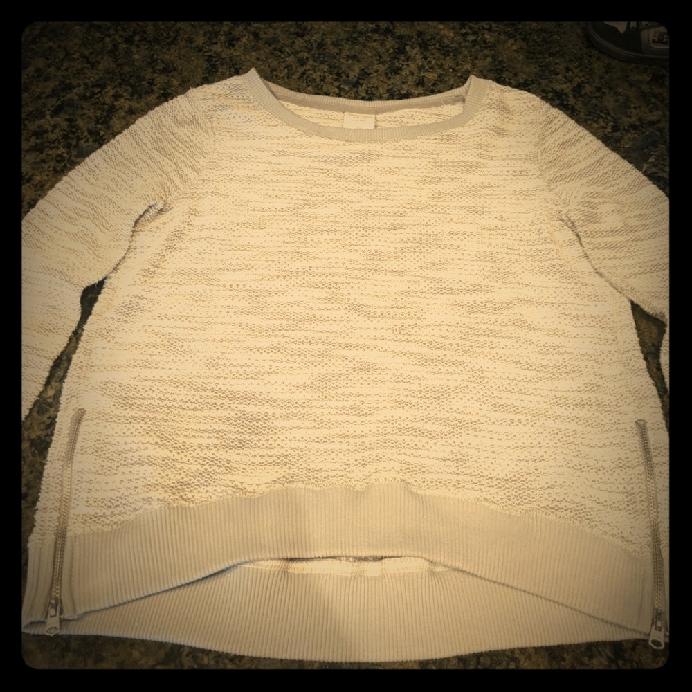 Abercrombie &Fitch silver shimmer sweater
